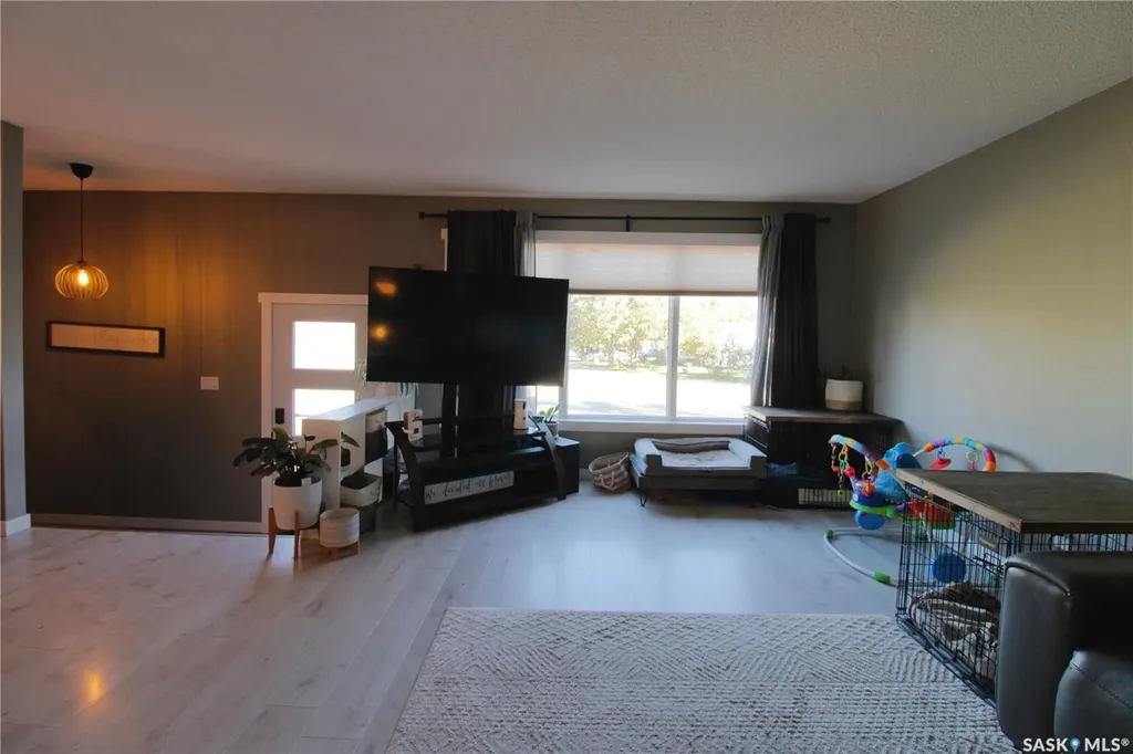 210 Park Place Kipling SK S0G 2S0