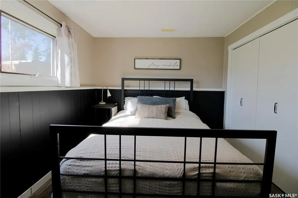 210 Park Place Kipling SK S0G 2S0