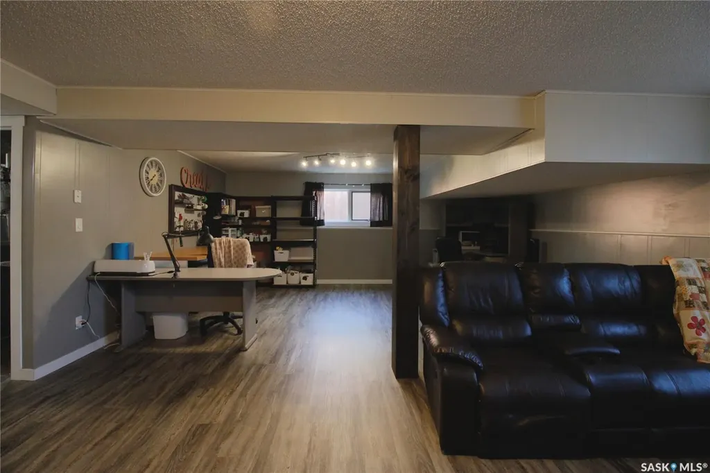 210 Park Place Kipling SK S0G 2S0