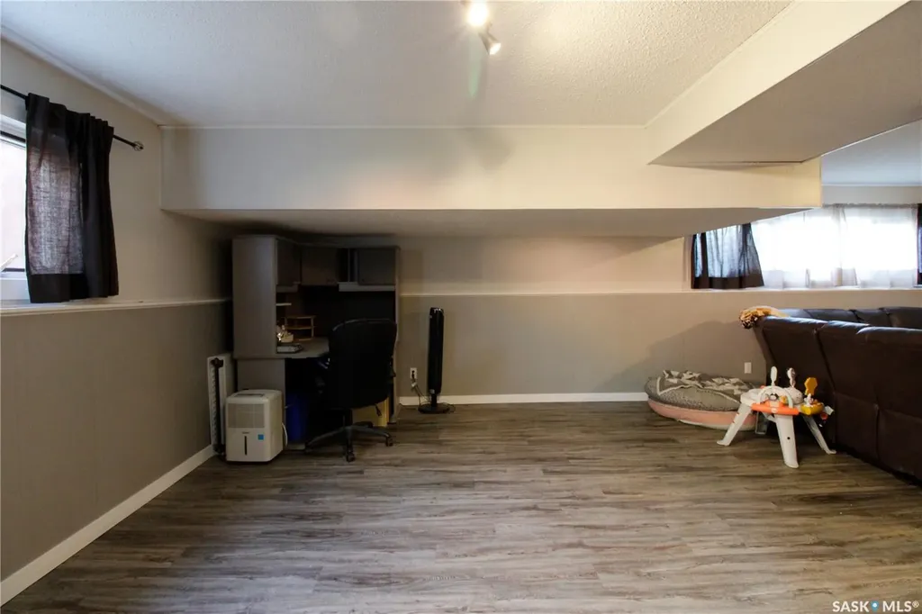 210 Park Place Kipling SK S0G 2S0