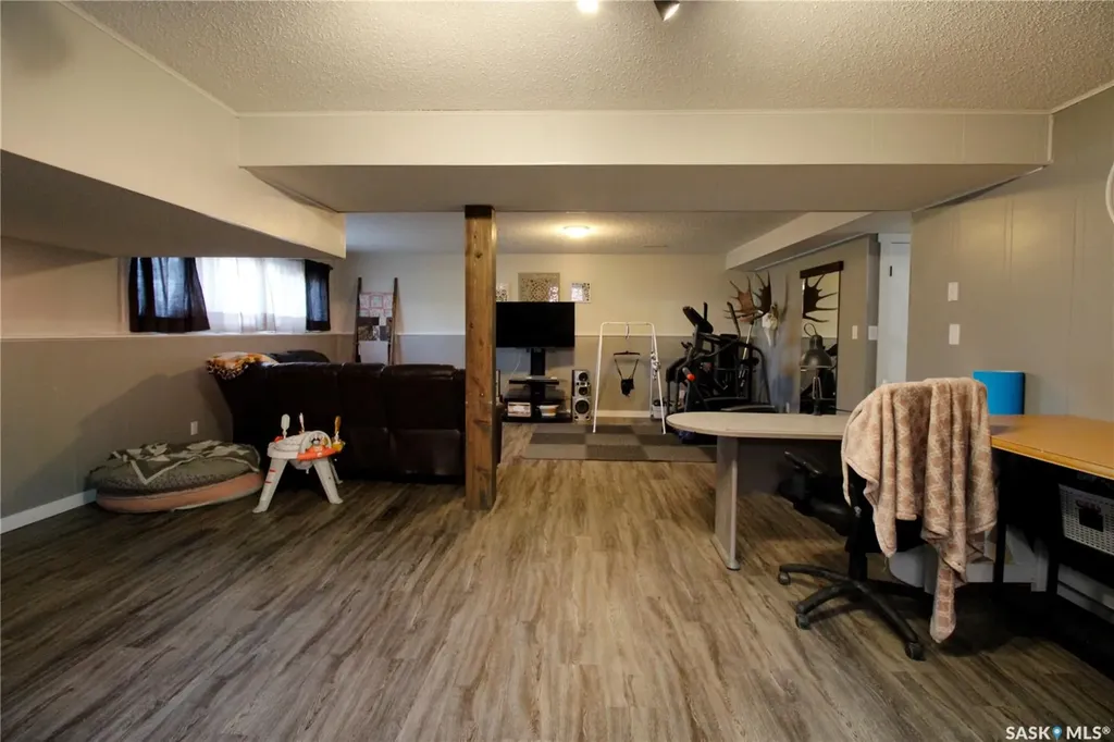 210 Park Place Kipling SK S0G 2S0