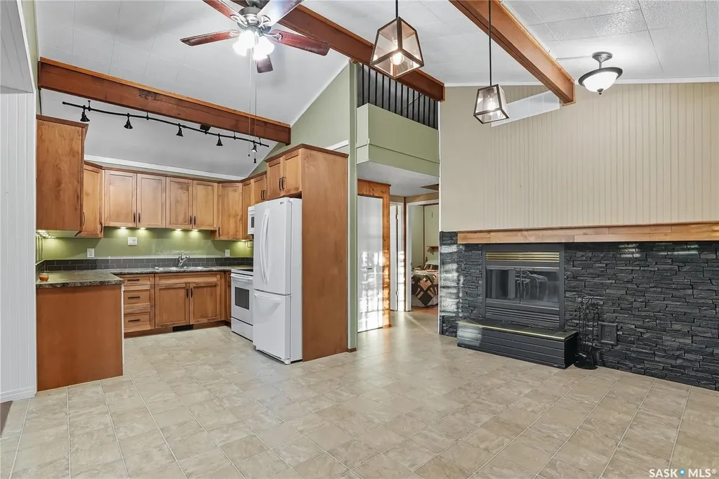 Lake Address Hoodoo Rm No. 401 SK S0K 4P0