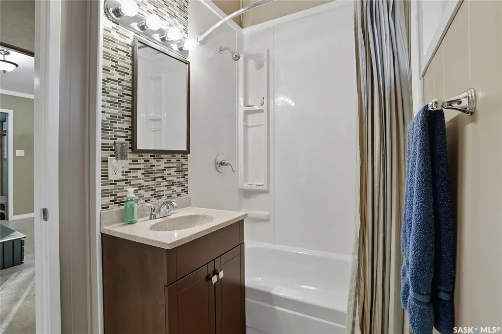 Lake Address Hoodoo Rm No. 401 SK S0K 4P0