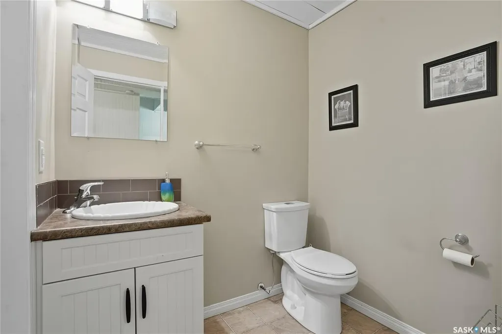 Lake Address Hoodoo Rm No. 401 SK S0K 4P0