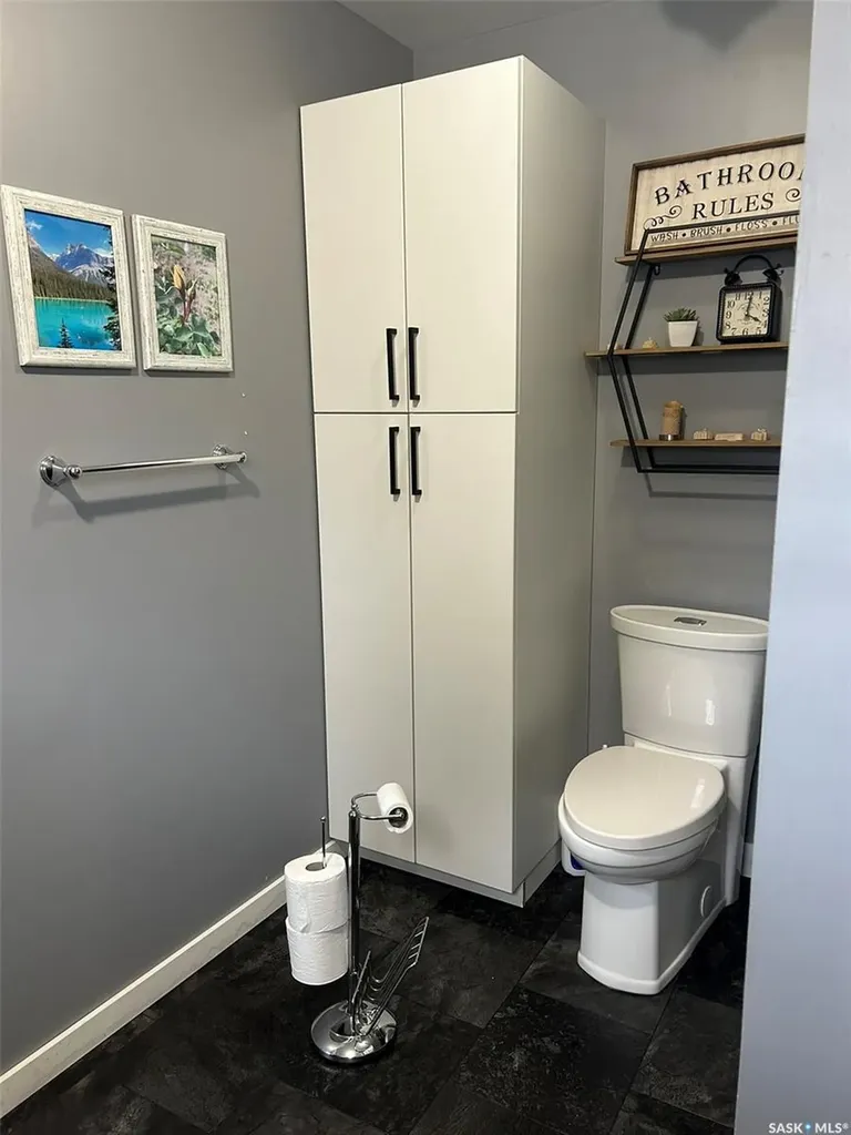 102 2nd Avenue N Lintlaw SK S0A 2H0