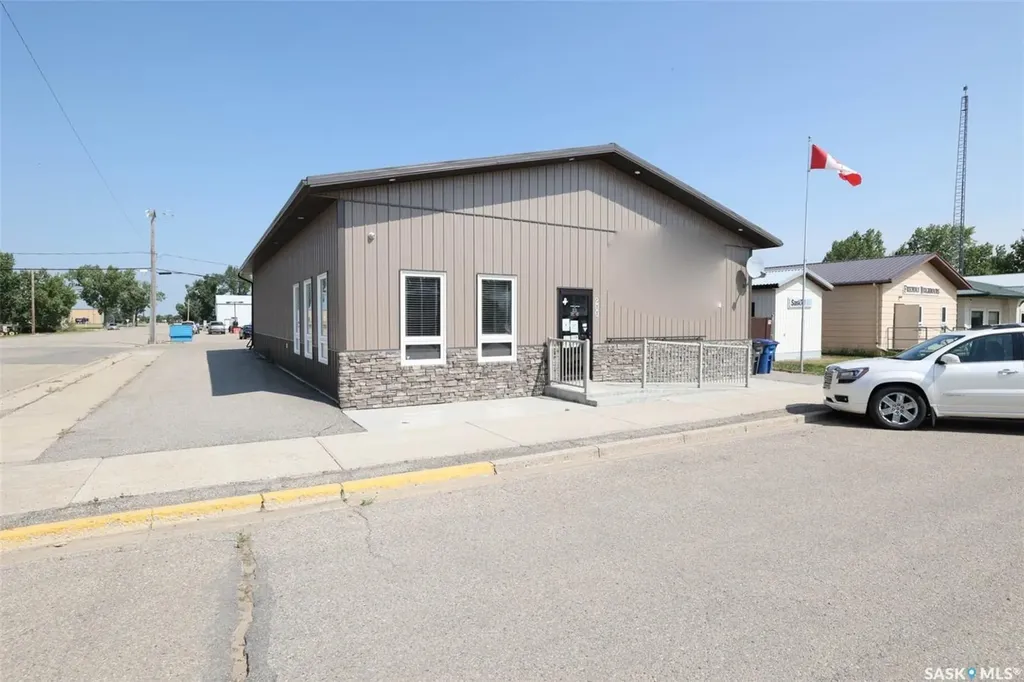 200 Main Street Avonlea SK S0H 0C0