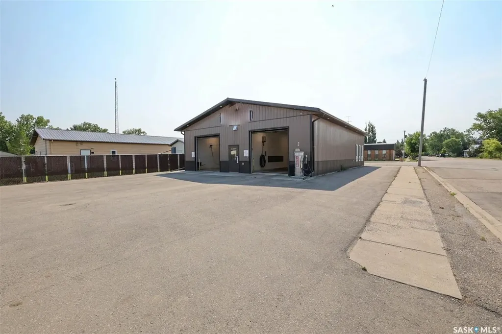 200 Main Street Avonlea SK S0H 0C0