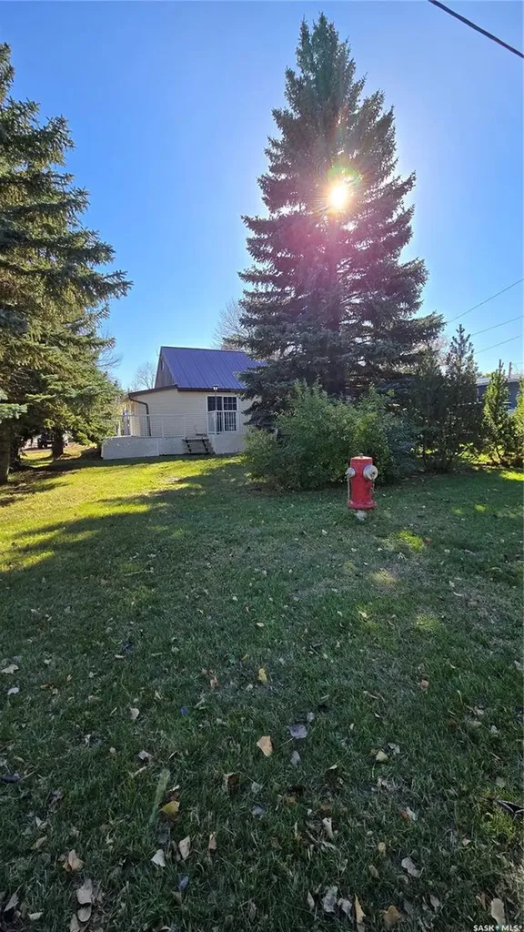 716 Gregson Street Oxbow SK S0C 2B0