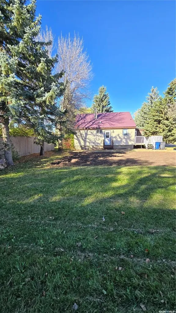 716 Gregson Street Oxbow SK S0C 2B0