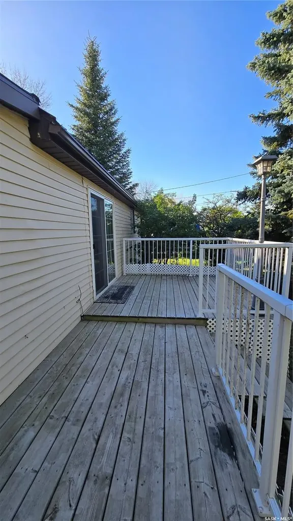 716 Gregson Street Oxbow SK S0C 2B0