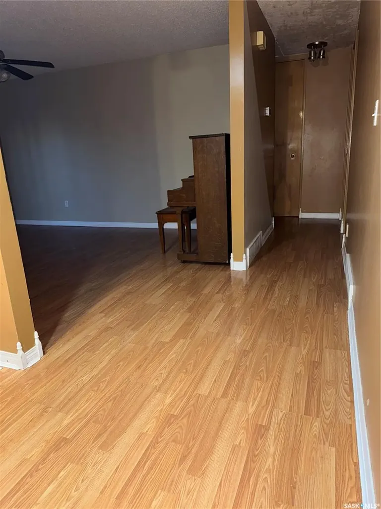 522 1st Street E Lafleche SK S0H 2K0