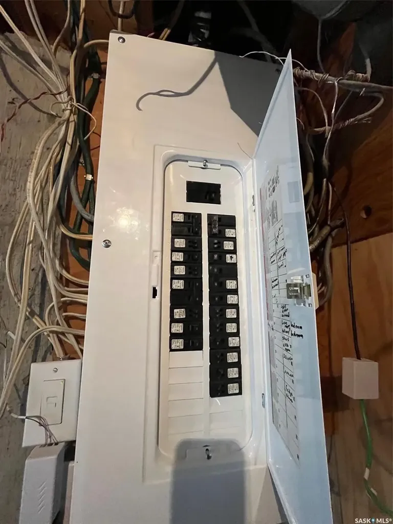 522 1st Street E Lafleche SK S0H 2K0