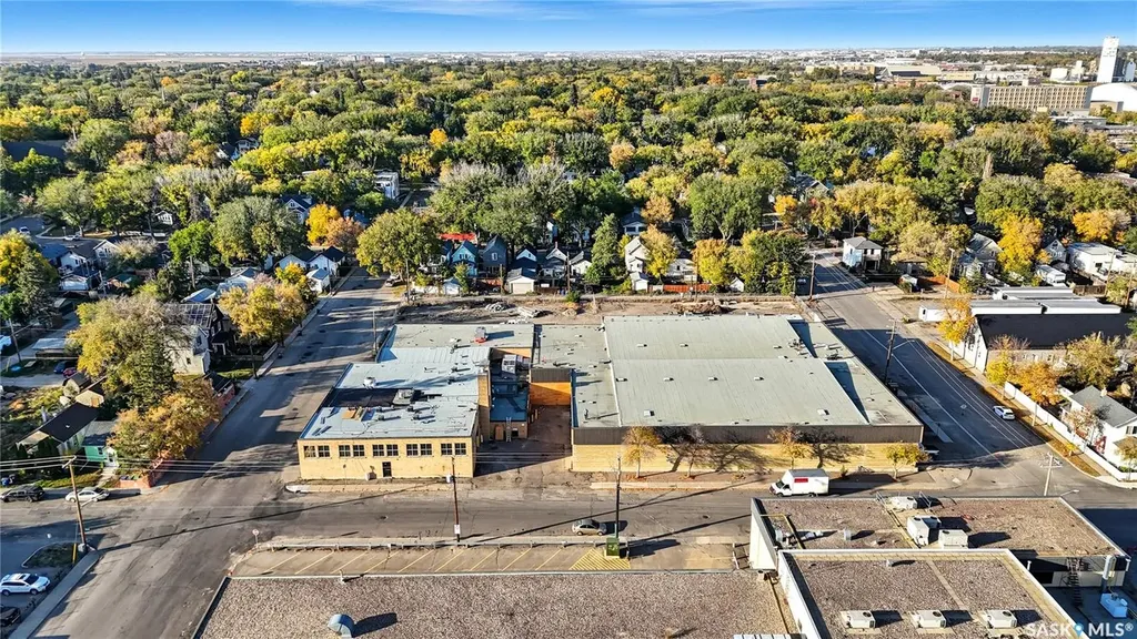324 24th Street W Saskatoon SK S7L 0C5