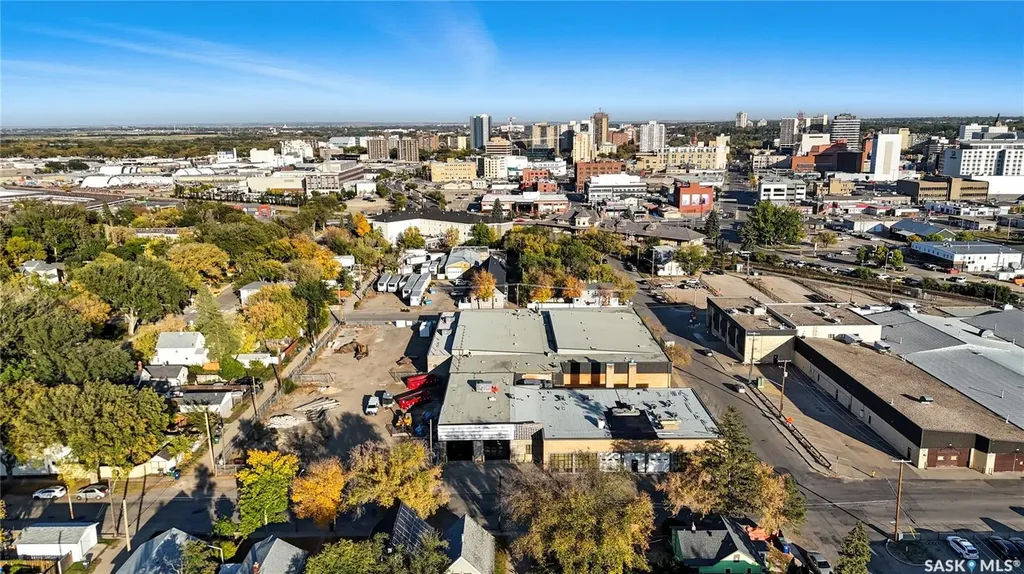 324 24th Street W Saskatoon SK S7L 0C5