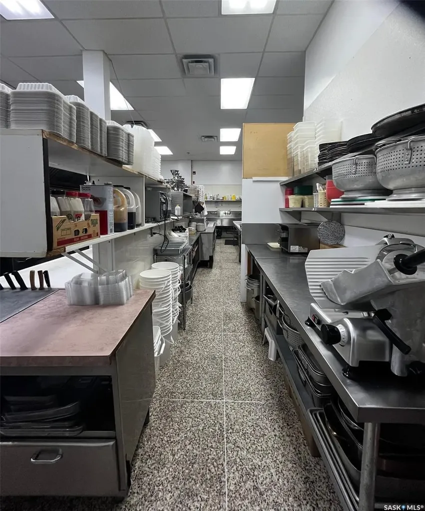516 & 522 Broadway Street W Yorkton SK S3N 0P5