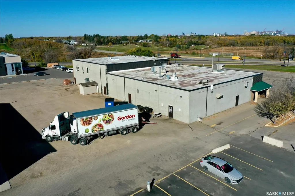 516 & 522 Broadway Street W Yorkton SK S3N 0P5