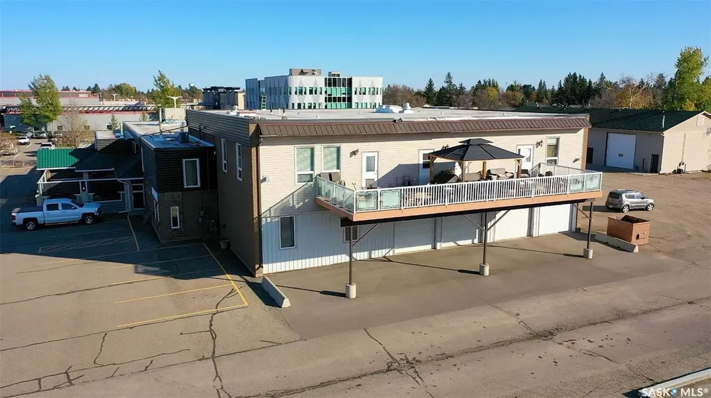 516 & 522 Broadway Street W Yorkton SK S3N 0P5