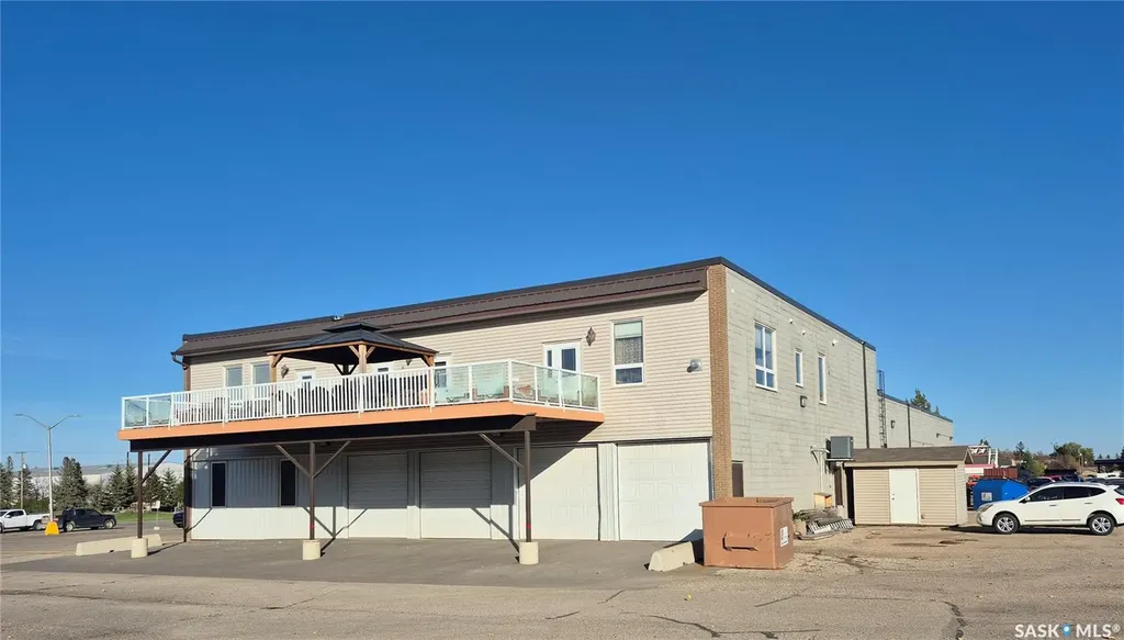 516 & 522 Broadway Street W Yorkton SK S3N 0P5
