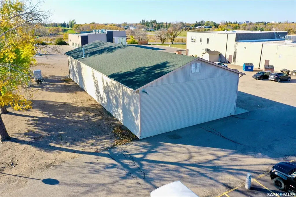 516 & 522 Broadway Street W Yorkton SK S3N 0P5