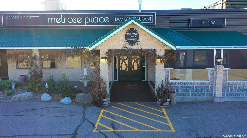 516 & 522 Broadway Street W Yorkton SK S3N 0P5