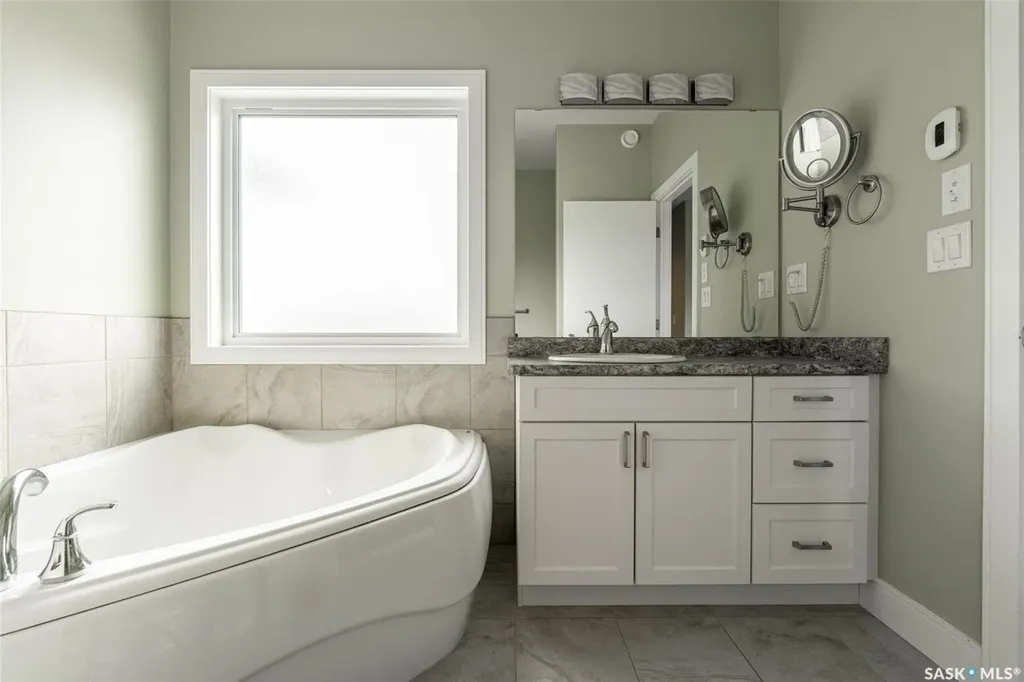 118 Louise Crescent Aberdeen Rm No. 373 SK S7A 0A9