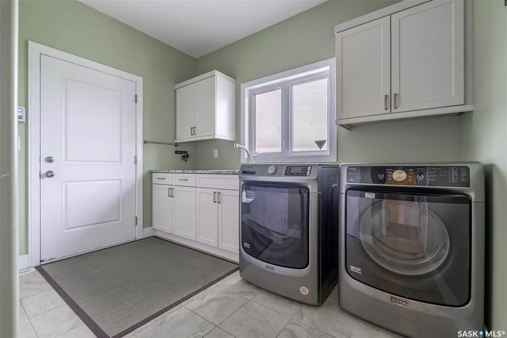 118 Louise Crescent Aberdeen Rm No. 373 SK S7A 0A9