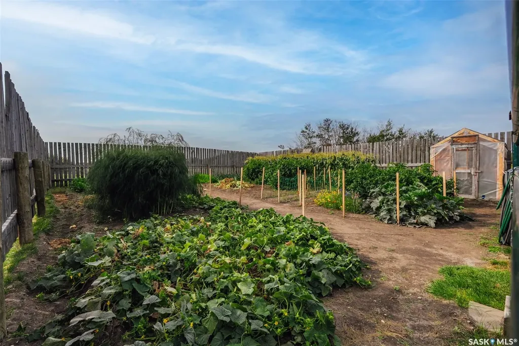 118 Louise Crescent Aberdeen Rm No. 373 SK S7A 0A9