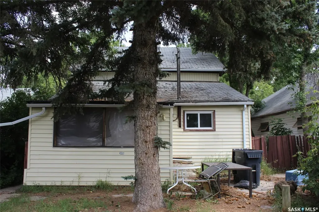 423 2nd Street W Shaunavon SK S0N 2M0