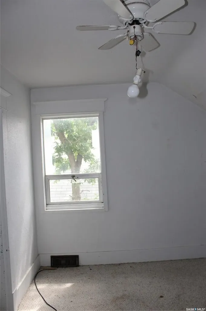 423 2nd Street W Shaunavon SK S0N 2M0