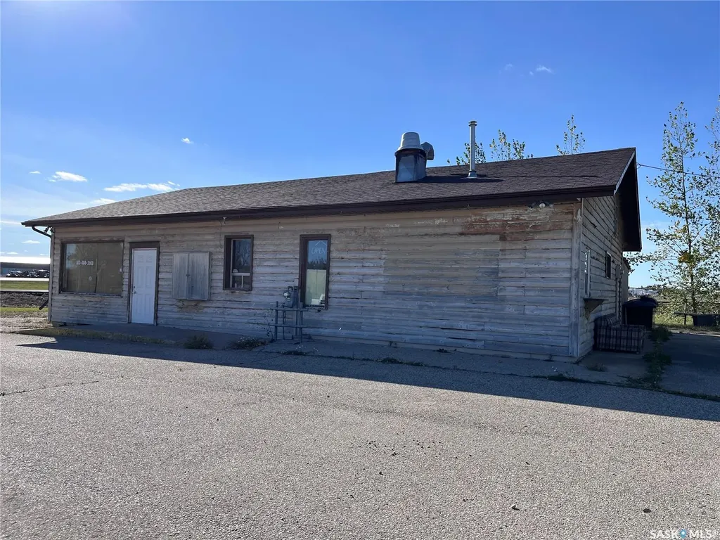 101 Dixon Avenue Kinistino SK S0J 1H0