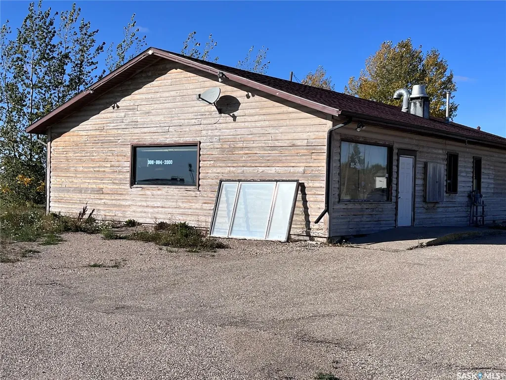 101 Dixon Avenue Kinistino SK S0J 1H0