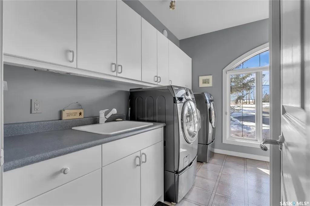 48 Cathedral Bluffs Road Corman Park Rm No. 344 SK S7P 1A3