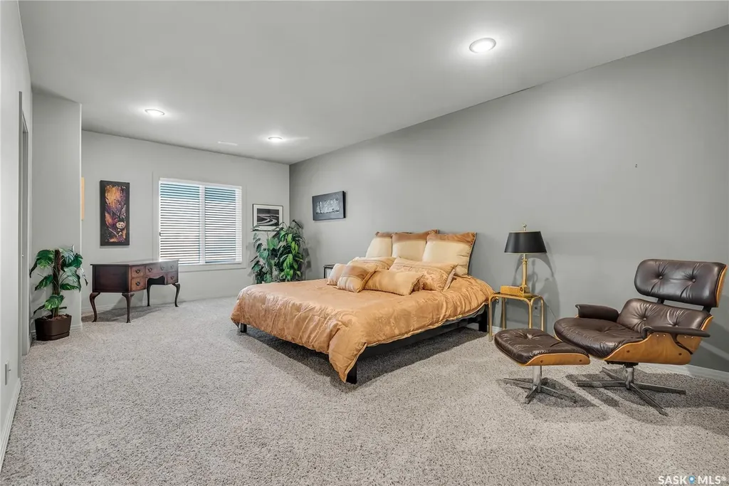 48 Cathedral Bluffs Road Corman Park Rm No. 344 SK S7P 1A3