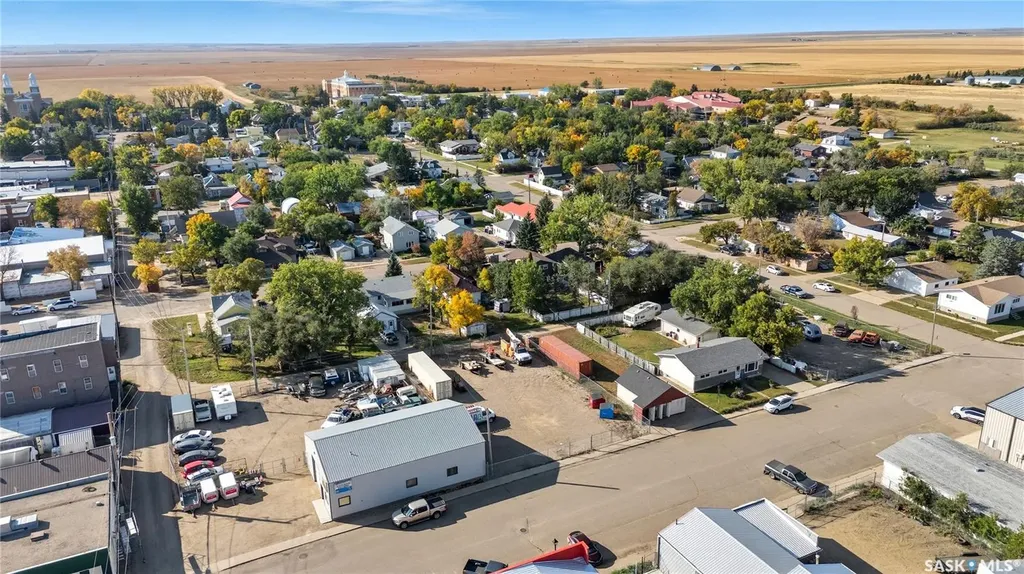 110 6th Avenue NW Gravelbourg SK S0H 1X0
