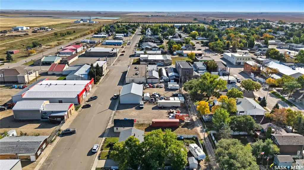 110 6th Avenue NW Gravelbourg SK S0H 1X0