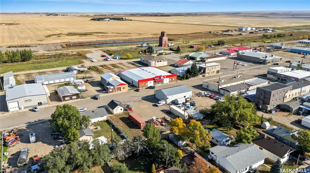 110 6th Avenue NW Gravelbourg SK S0H 1X0