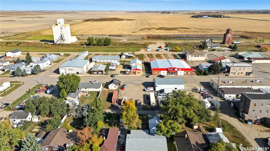 110 6th Avenue NW Gravelbourg SK S0H 1X0