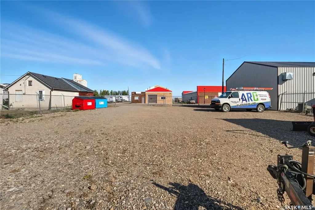 110 6th Avenue NW Gravelbourg SK S0H 1X0
