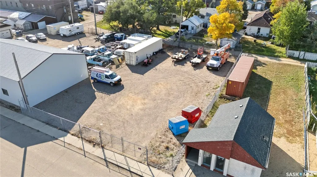 110 6th Avenue NW Gravelbourg SK S0H 1X0