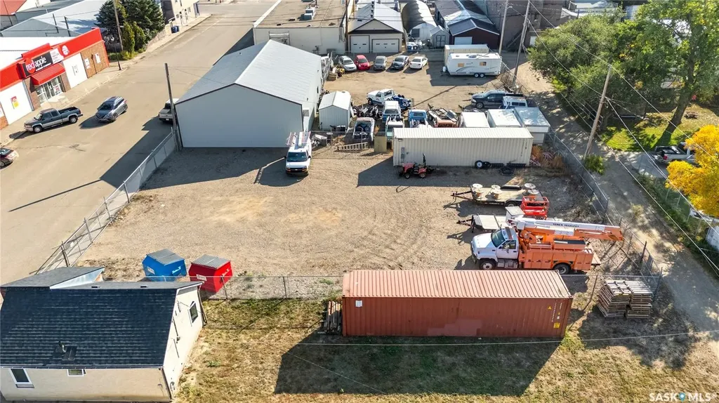110 6th Avenue NW Gravelbourg SK S0H 1X0