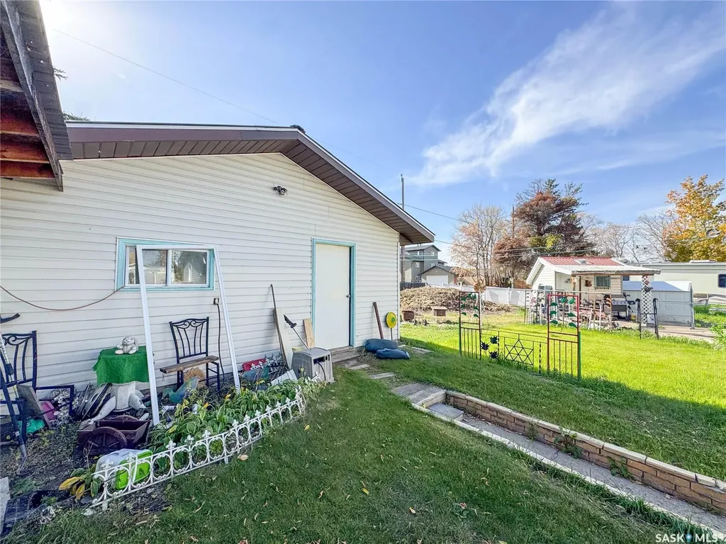 258 Pine Street Buckland Rm No. 491 SK S6V 5R3