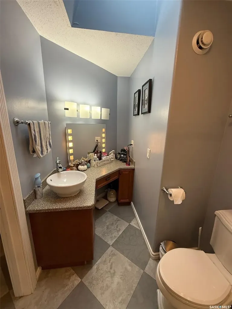 121 18th Street W Battleford SK S0M 0E0