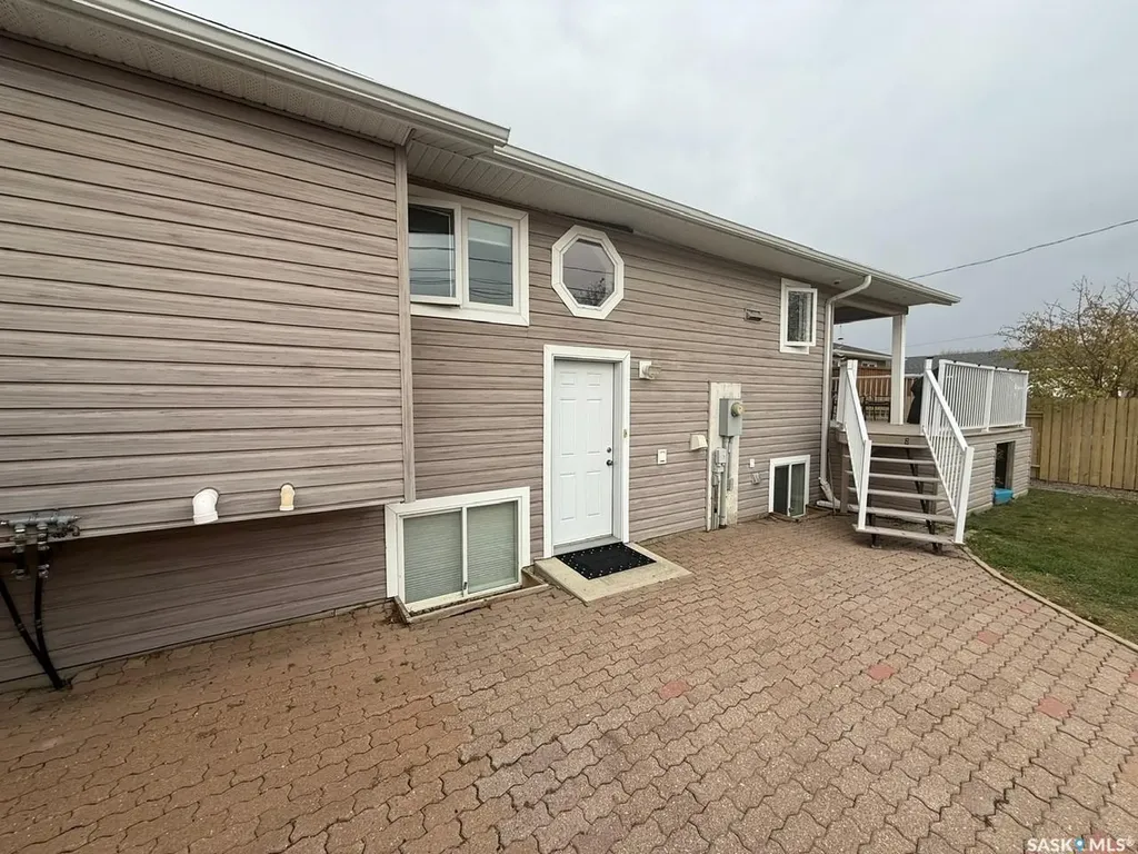 121 18th Street W Battleford SK S0M 0E0