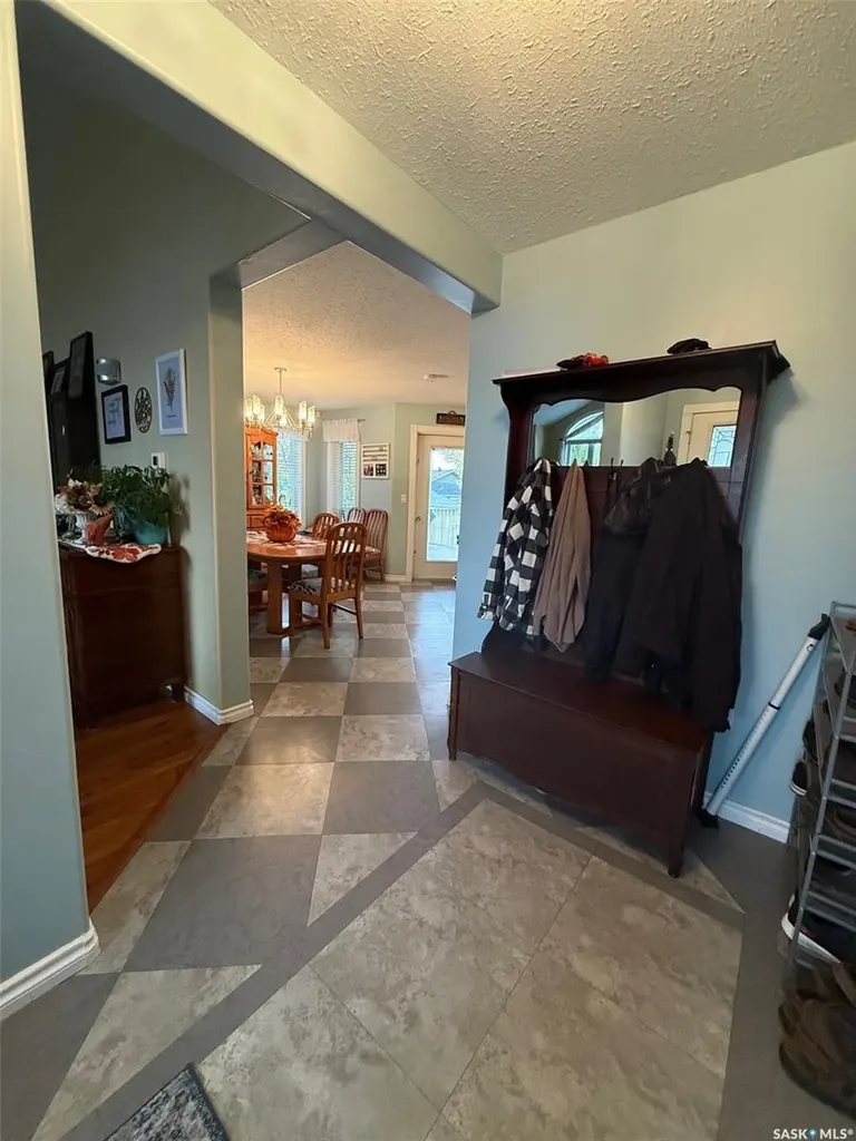 121 18th Street W Battleford SK S0M 0E0