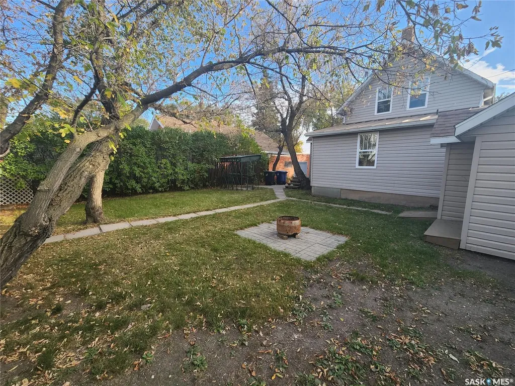 1233 2nd Street Estevan SK S4A 0M1