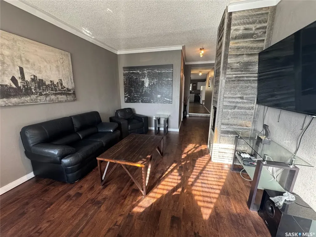 307 6th Avenue E Biggar SK S0K 0M0