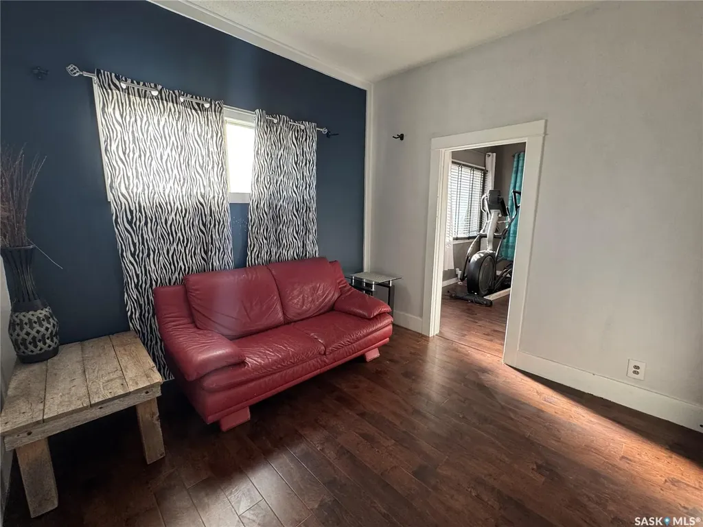 307 6th Avenue E Biggar SK S0K 0M0