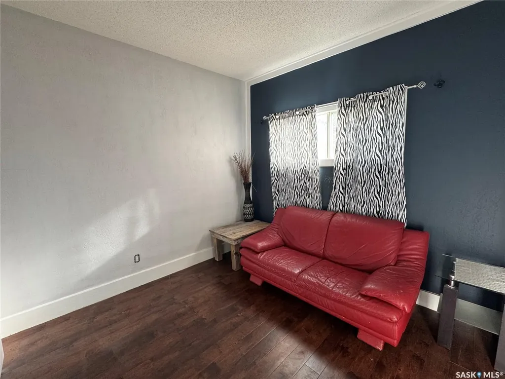 307 6th Avenue E Biggar SK S0K 0M0