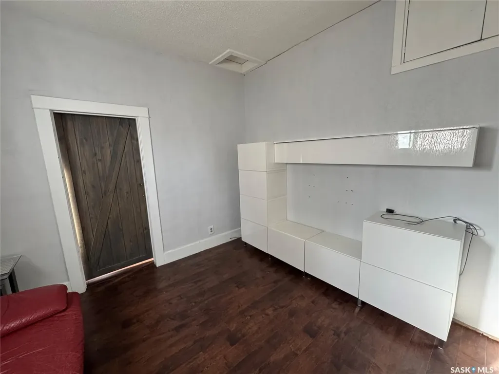 307 6th Avenue E Biggar SK S0K 0M0