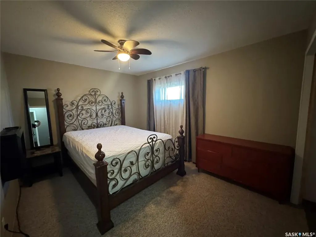 307 6th Avenue E Biggar SK S0K 0M0